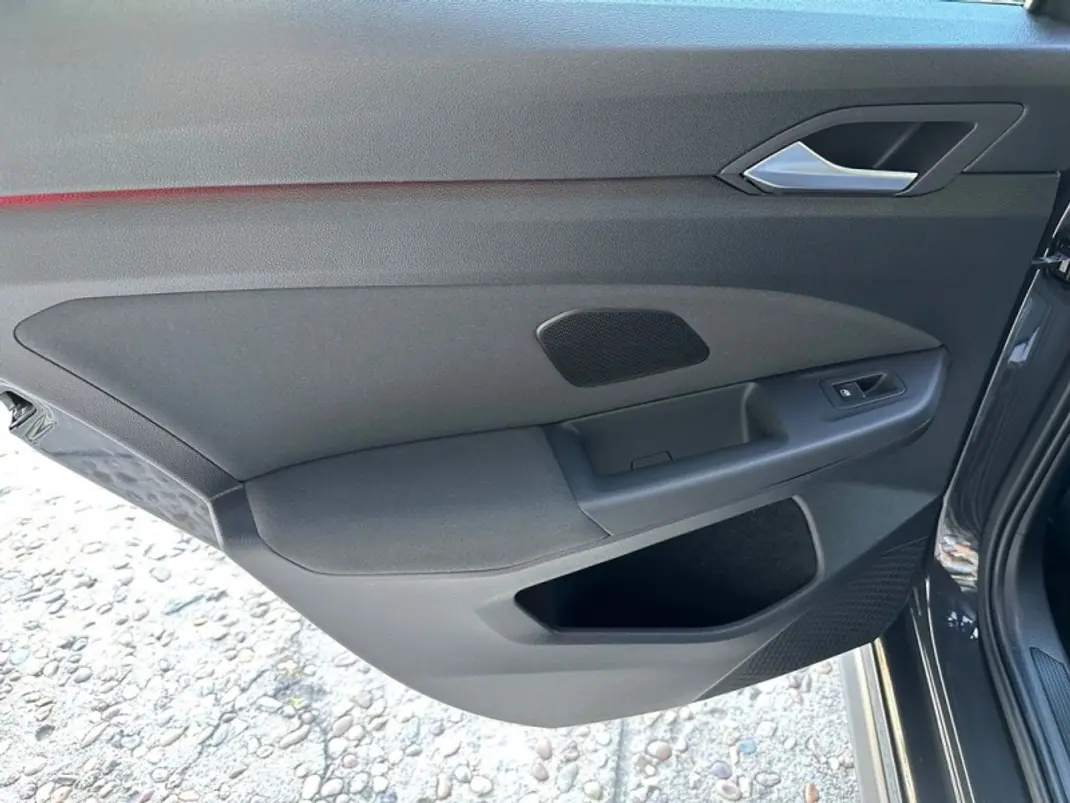 Volkswagen Golf 2021 - 37999 EUR, 33000 km - AUTO.MOTO.pt - 33000km - foto 45 de 57