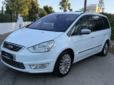 Ford Galaxy 2013 - 12699 EUR, 160000 km - AUTO.MOTO.pt - 160000km - foto 4 de 9