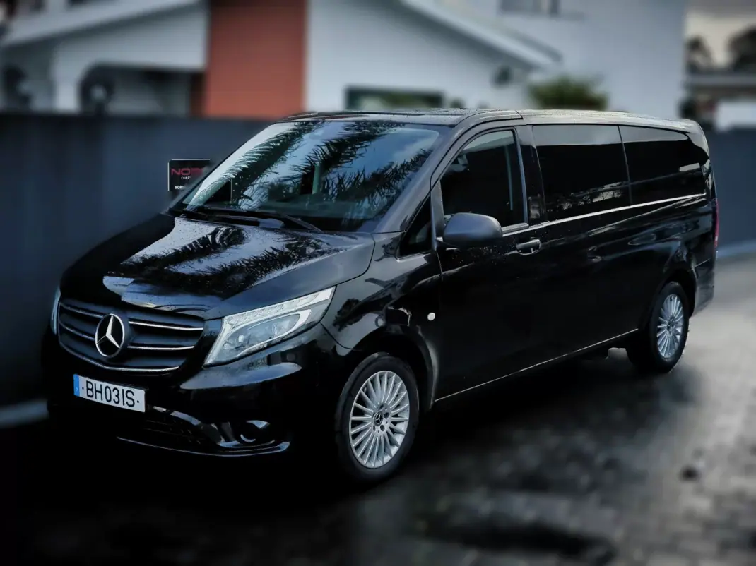 Mercedes-Benz Vito Tourer 2022 - 47950 EUR, 98000 km - AUTO.MOTO.pt - 98000km - foto 1 de 12