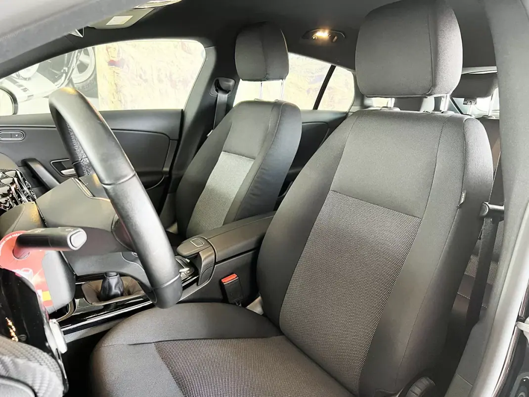 Mercedes-Benz CLA 180 2020 - 24600 EUR, 100563 km - AUTO.MOTO.pt - 100563km - foto 7 de 25