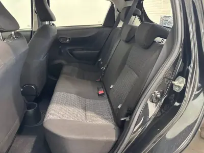 Toyota Yaris 2014 - 11990 EUR, 107000 km - AUTO.MOTO.pt - 107000km - foto 9 de 12