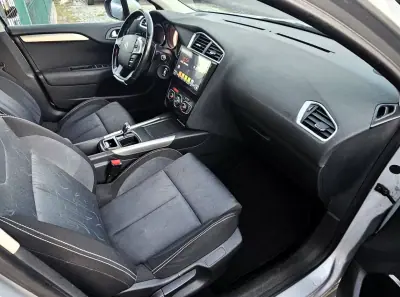Citroën C4 2012 — foto 5 de 20