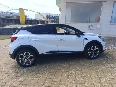Renault Captur 2022 — foto 4 de 14