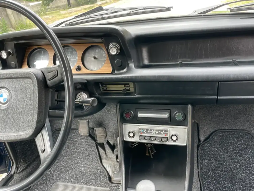 BMW 1602 1973 - 14500 EUR, 113000 km - 113000km - foto 13 de 44