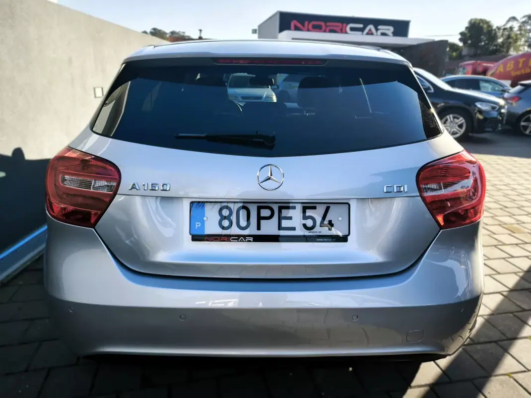 Mercedes-Benz A 160 2014 - 15950 EUR, 64000 km - AUTO.MOTO.pt - 64000km - foto 13 de 34