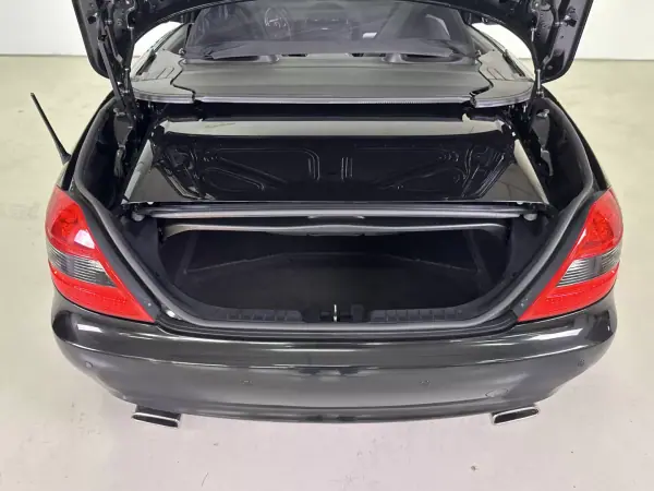 Mercedes-Benz SLK 200 2010 - 17950 EUR, 112597 km - AUTO.MOTO.pt - 112597km - foto 5 de 34