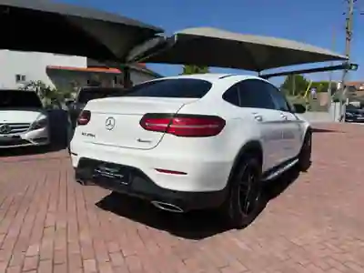 Mercedes-Benz GLC 250 2018 - 34000 EUR, 262000 km - AUTO.MOTO.pt - 262000km - foto 3 de 14