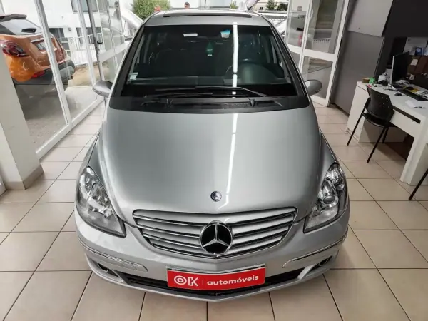 Mercedes-Benz B 200 2006 - 8250 EUR, 190000 km - AUTO.MOTO.pt - 190000km - foto 4 de 34
