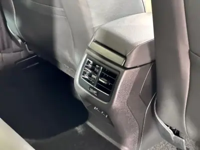 SEAT Leon 2020 - 24900 EUR, 139049 km - AUTO.MOTO.pt - 139049km - foto 17 de 31