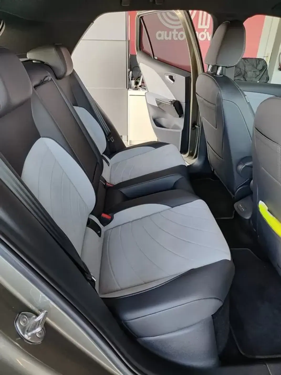 Volkswagen ID.3 2024 - 32750 EUR, 4000 km - AUTO.MOTO.pt - 4000km - foto 17 de 36