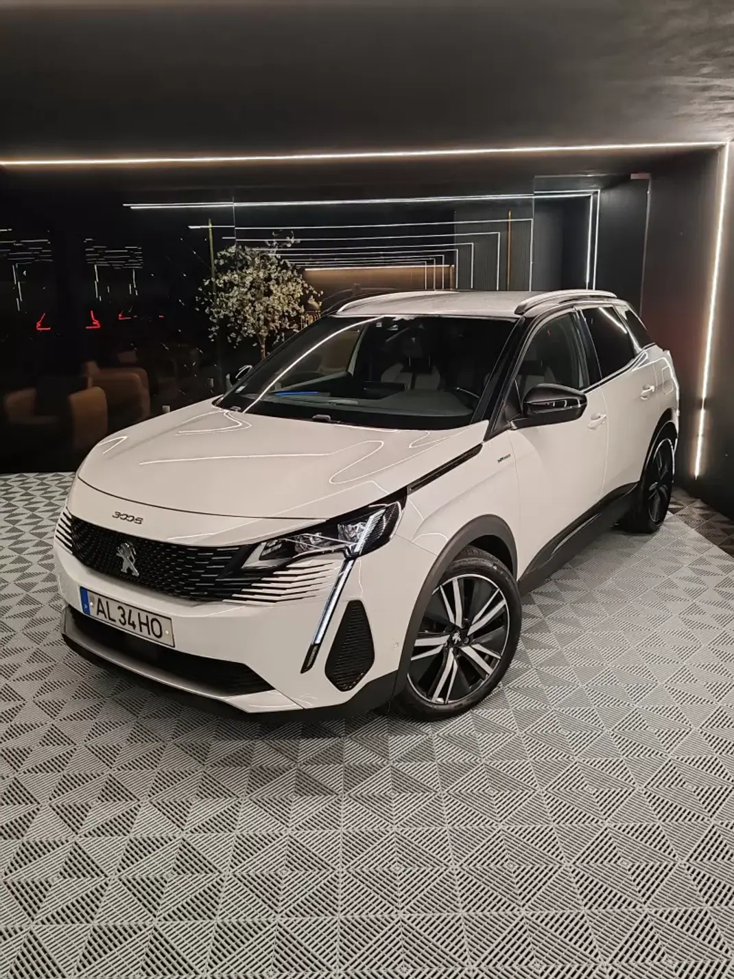 Peugeot 3008 2021 - 25750 EUR, 72000 km - AUTO.MOTO.pt - 72000km - foto 3 de 20