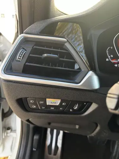 BMW 330 2019 - 30000 EUR, 206305 km - AUTO.MOTO.pt - 206305km - foto 21 de 43