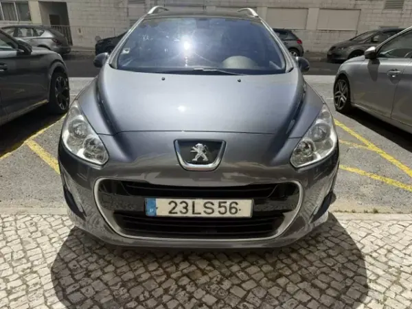 Peugeot 308 SW 2011 - 5900 EUR, 147177 km - AUTO.MOTO.pt - 147177km - foto 8 de 30