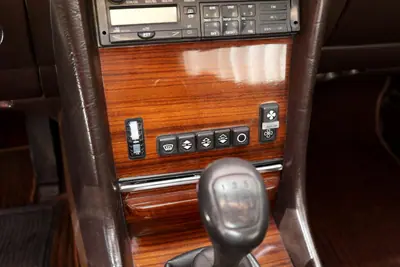 Mercedes-Benz 280 1983 - 59500 EUR, 176637 km - AUTO.MOTO.pt - 176637km - foto 7 de 8