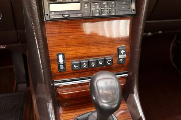 Mercedes-Benz 280 1983 - 59500 EUR, 176637 km - AUTO.MOTO.pt - 176637km - foto 7 de 8