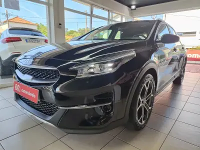 Kia XCeed 2022 - 17500 EUR, 68000 km - AUTO.MOTO.pt - 68000km - foto 5 de 37