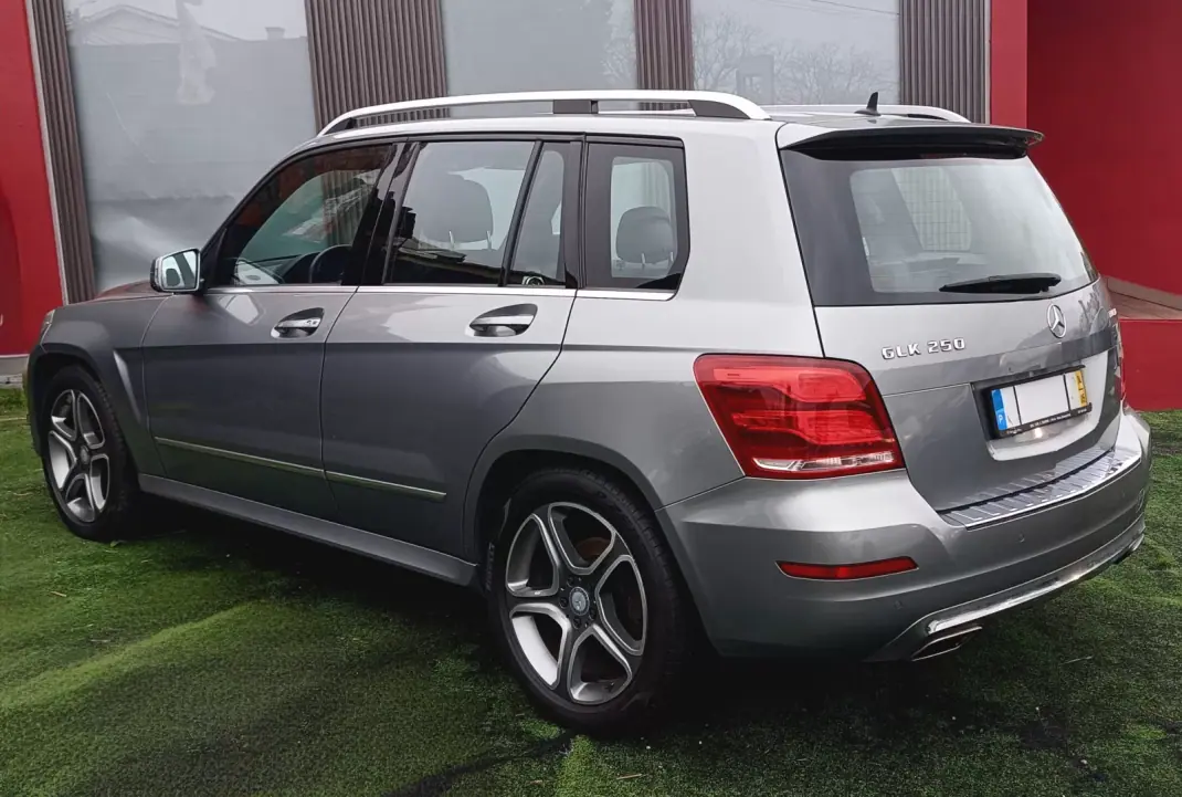 Mercedes-Benz GLK 250 2014 - 18950 EUR, 184000 km - AUTO.MOTO.pt - 184000km - foto 4 de 19