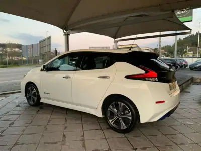 Nissan Leaf 2019 - 16450 EUR, 58449 km - AUTO.MOTO.pt - 58449km - foto 2 de 16