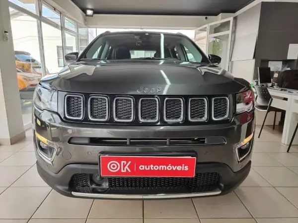 Jeep Compass 2018 - 17250 EUR, 110000 km - AUTO.MOTO.pt - 110000km - foto 3 de 34