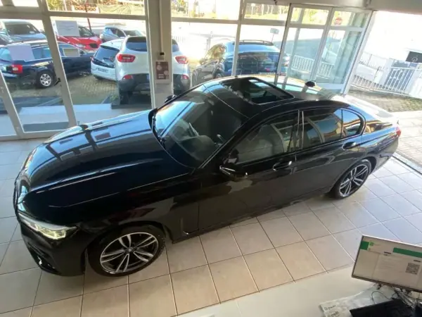 BMW 740 2021 - 66900 EUR, 56181 km - AUTO.MOTO.pt - 56181km - foto 14 de 53