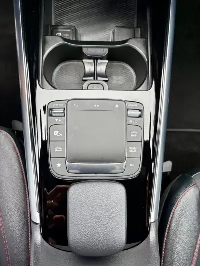 Mercedes-Benz GLA 250 2023 - 42500 EUR, 39724 km - AUTO.MOTO.pt - 39724km - foto 15 de 25