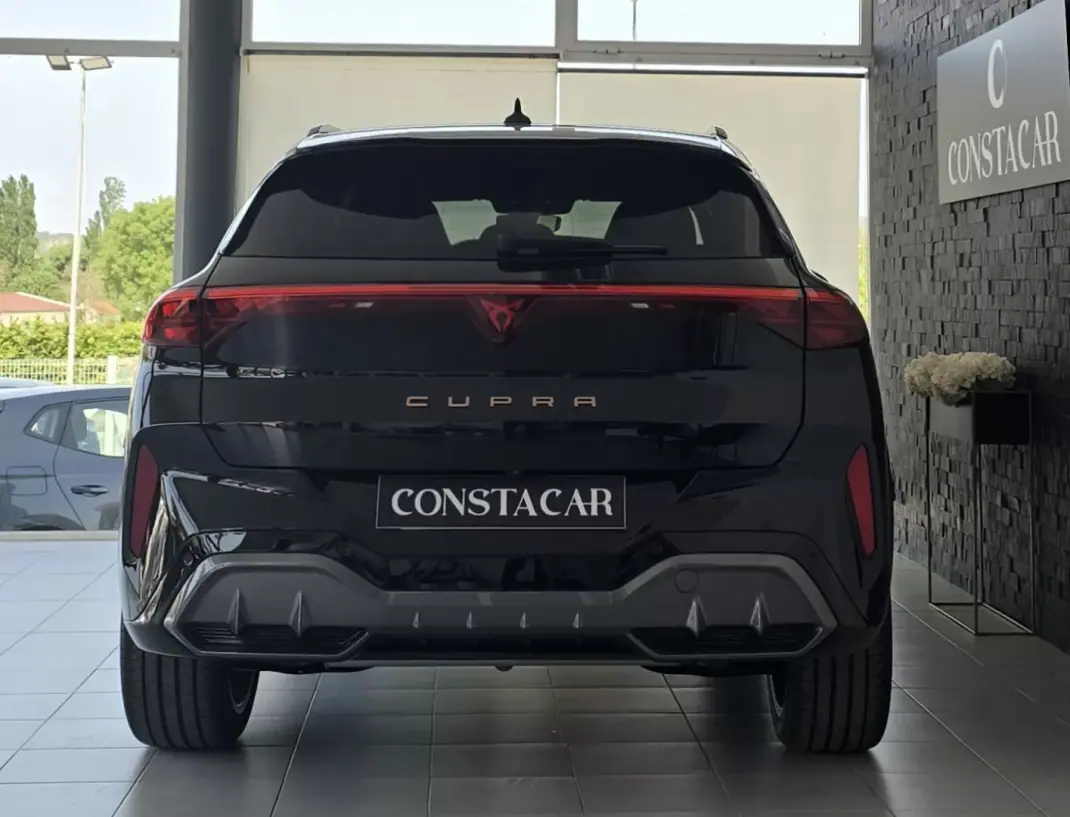 Cupra Terramar 2026 - 46750 EUR, 137 km - AUTO.MOTO.pt - 137km - foto 15 de 42