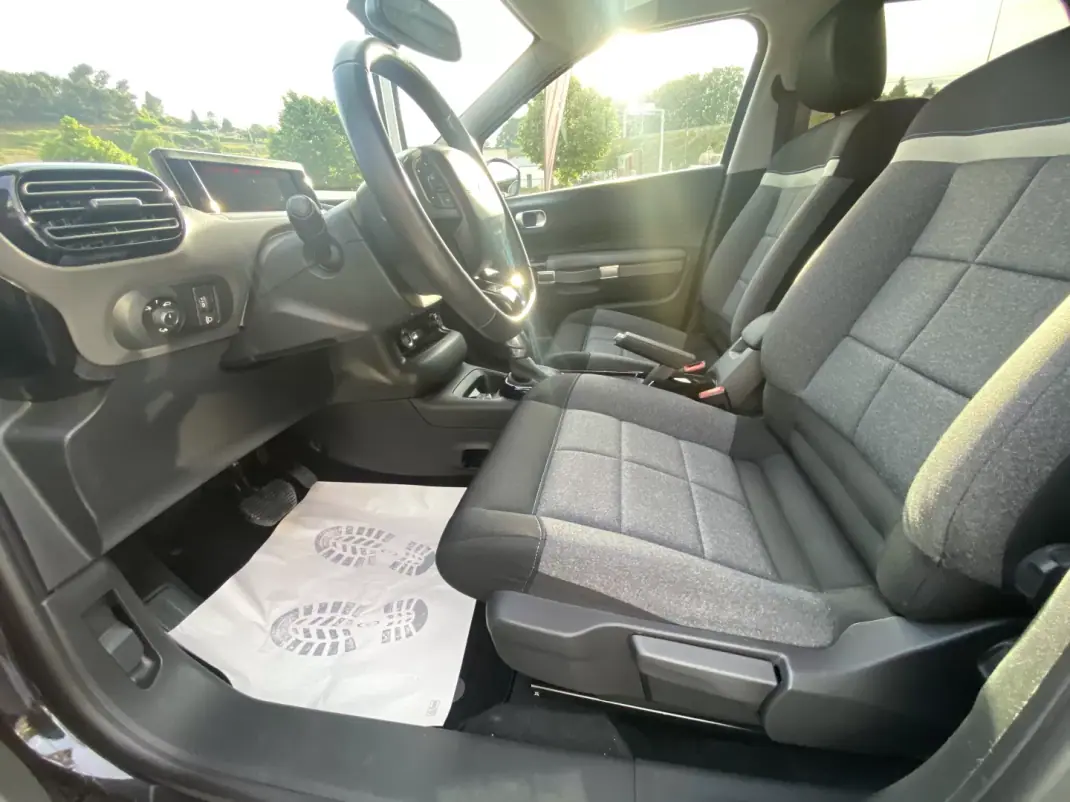 Citroën C4 Cactus 2019 - 18750 EUR, 72912 km - AUTO.MOTO.pt - 72912km - foto 17 de 54