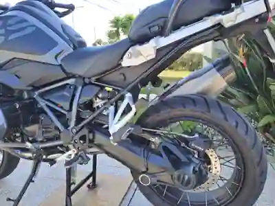 BMW R 1250 GS 2021 - 17750 EUR, 31626 km - AUTO.MOTO.pt - 31626km - foto 4 de 12
