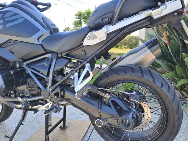 BMW R 1250 GS 2021 - 17750 EUR, 31626 km - AUTO.MOTO.pt - 31626km - foto 4 de 12