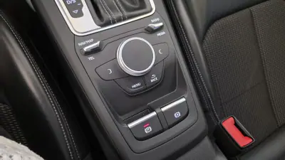 Audi Q2 2018 - 22500 EUR, 149812 km - AUTO.MOTO.pt - 149812km - foto 55 de 69
