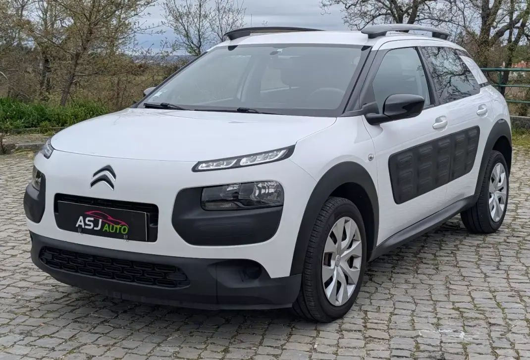 Citroën C4 Cactus 2015 - 8900 EUR, 186378 km - AUTO.MOTO.pt - 186378km - foto 1 de 24