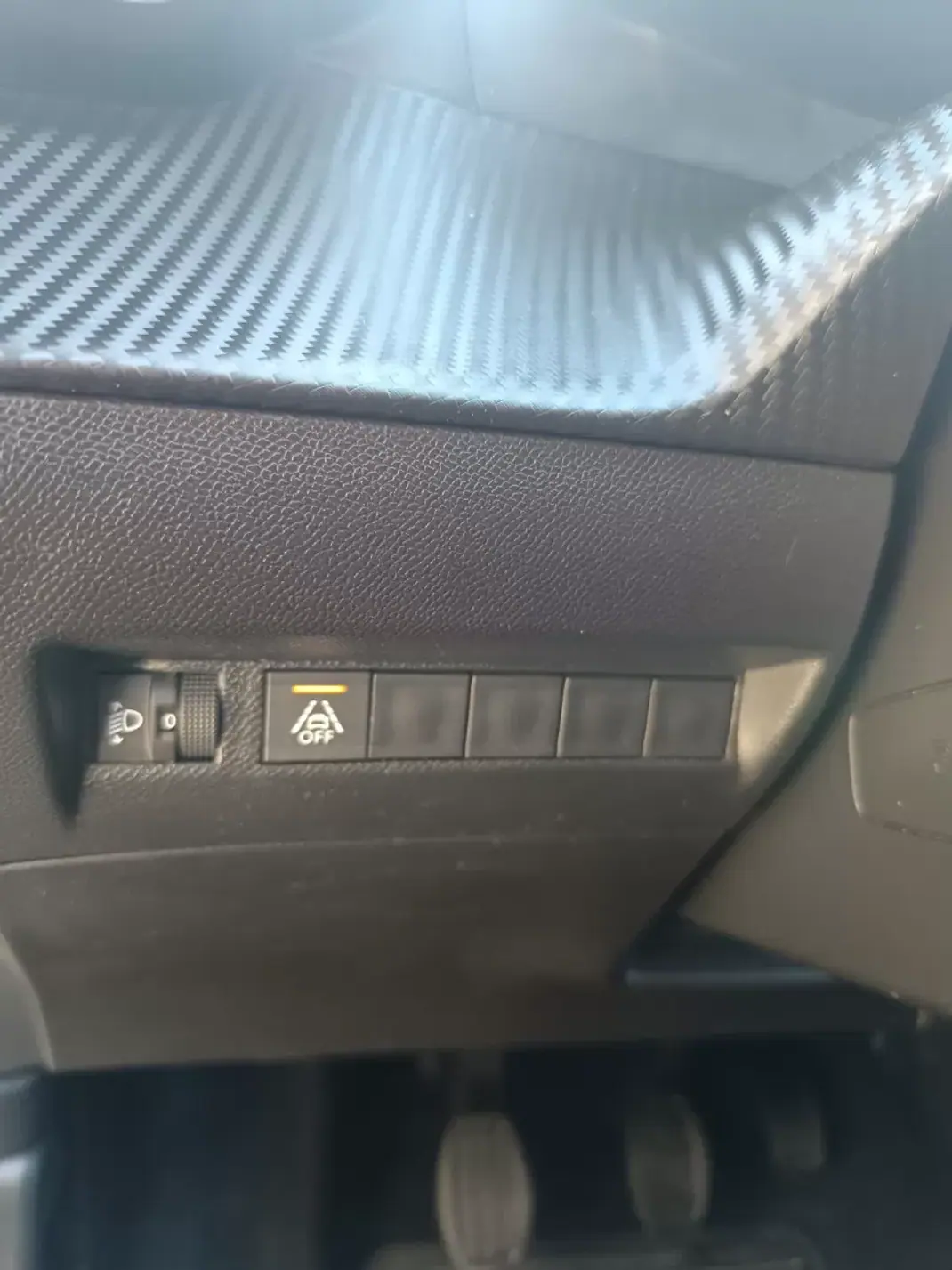 Peugeot 2008 2021 - 18990 EUR, 186919 km - AUTO.MOTO.pt - 186919km - foto 23 de 37