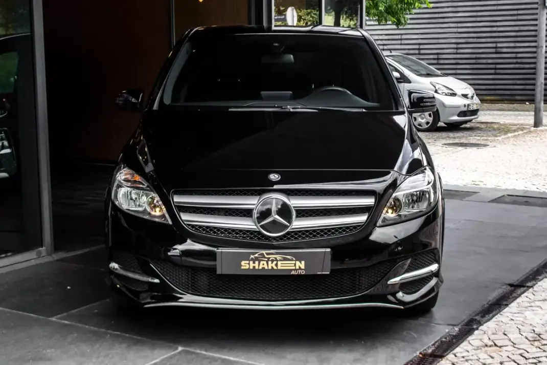 Mercedes-Benz B 250 2017 - 13990 EUR, 87144 km - AUTO.MOTO.pt - 87144km - foto 7 de 42