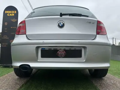 BMW 118 2009 - 8900 EUR, 184000 km - AUTO.MOTO.pt - 184000km - foto 17 de 55