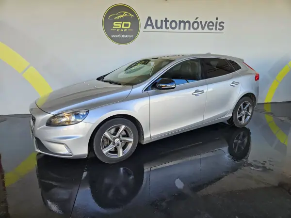 Volvo V40 2014