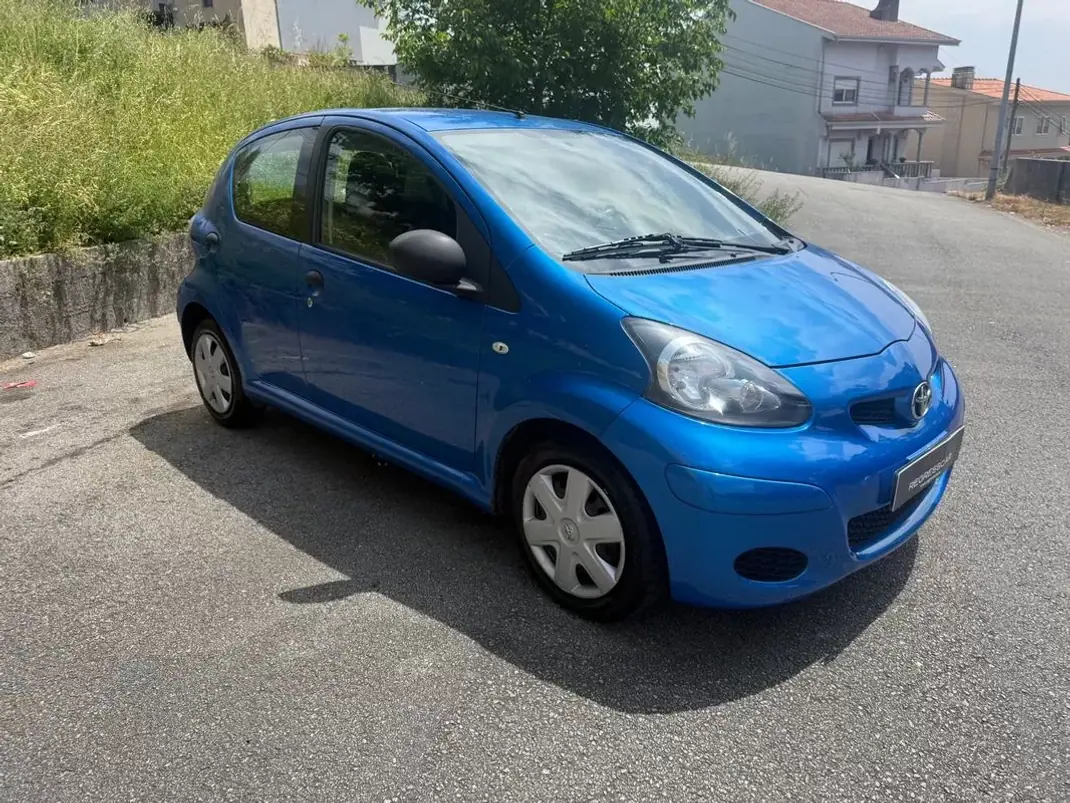 Toyota Aygo 2010 - 5490 EUR, 149000 km - 149000km - foto 3 de 25
