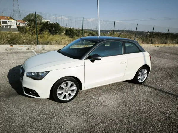 Audi A1 2010 - 9950 EUR, 236924 km - AUTO.MOTO.pt - 236924km - foto 13 de 43
