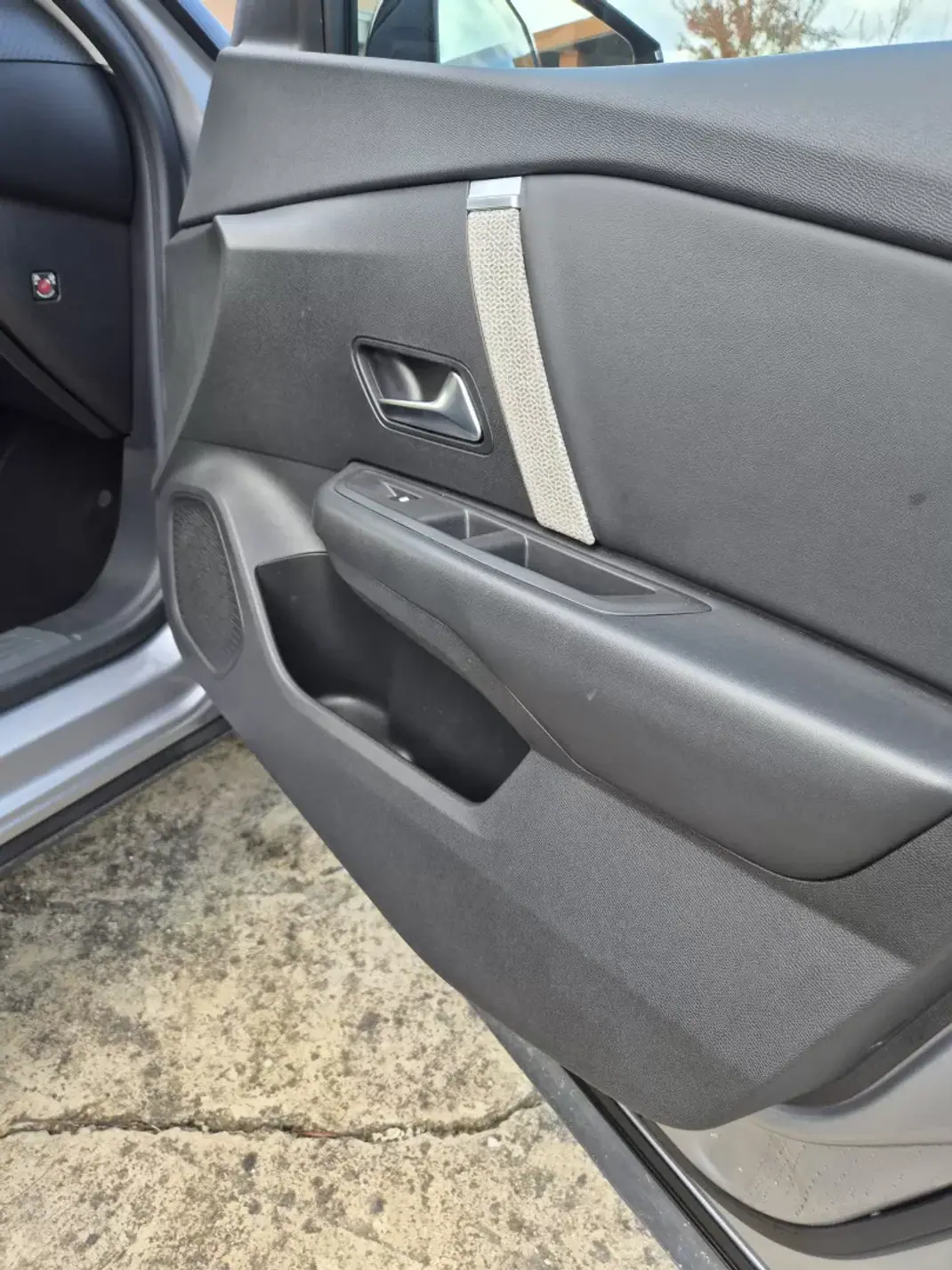 Citroën C4 2022 - 20500 EUR, 85000 km - AUTO.MOTO.pt - 85000km - foto 24 de 39