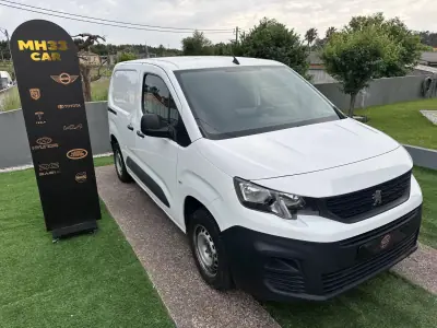 Peugeot Partner 1.5HDI 3lugares 2021 - 11900 EUR, 160000 km - AUTO.MOTO.pt - 160000km - foto 4 de 47