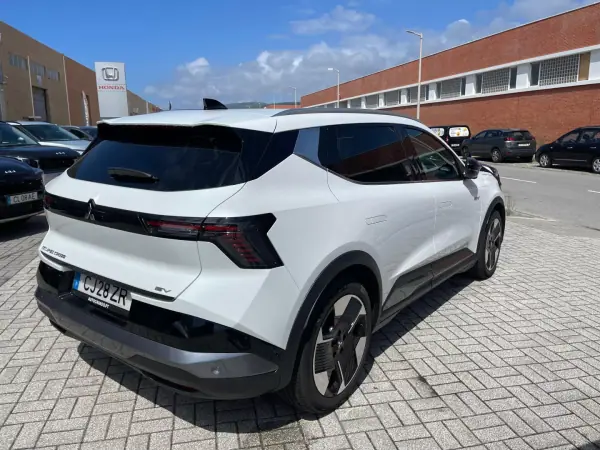 Mitsubishi Eclipse Cross 2026 - 38500 EUR, 995 km - 995km - foto 5 de 18