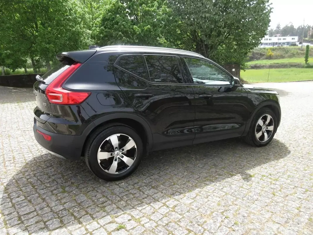 Volvo XC 40 2019 - 29490 EUR, 70000 km - AUTO.MOTO.pt - 70000km - foto 11 de 60
