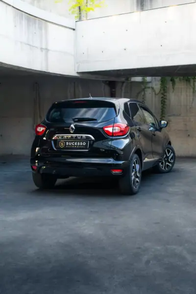 Renault Captur 2014 - 9950 EUR, 120326 km - 120326km - foto 3 de 16