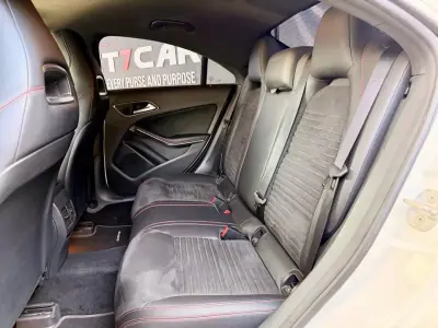 Mercedes-Benz CLA 180 2016 - 18990 EUR, 209795 km - AUTO.MOTO.pt - 209795km - foto 10 de 23