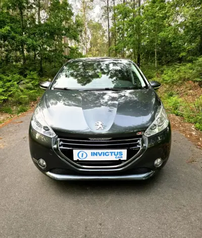 Peugeot 208 2012 - 8990 EUR, 124000 km - AUTO.MOTO.pt - 124000km - foto 3 de 25