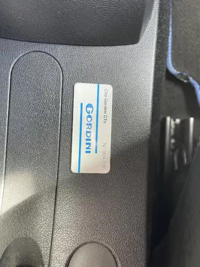 Renault Clio 2011 - 8750 EUR, 227156 km - AUTO.MOTO.pt - 227156km - foto 13 de 13