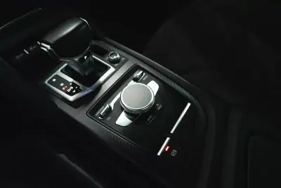 Audi R8 Coupé 2016 - 129950 EUR, 87000 km - AUTO.MOTO.pt - 87000km - foto 38 de 51