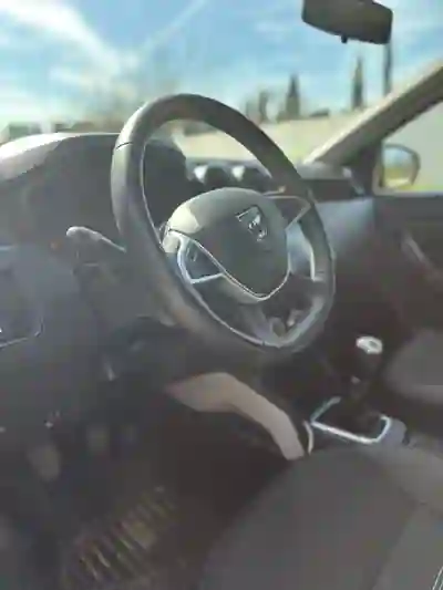 Dacia Duster 2021 - 13750 EUR, 120000 km - 120000km - foto 13 de 14
