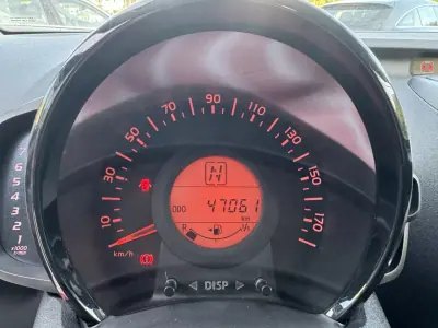 Citroën C1 2018 - 9999 EUR, 40000 km - AUTO.MOTO.pt - 40000km - foto 17 de 20