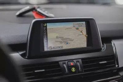 BMW 216 Active Tourer 2015 - 12750 EUR, 196513 km - AUTO.MOTO.pt - 196513km - foto 9 de 43