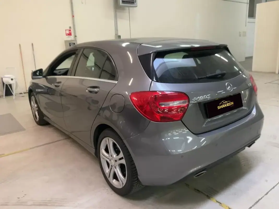 Mercedes-Benz A 180 2015 - 14750 EUR, 170122 km - 170122km - foto 3 de 8